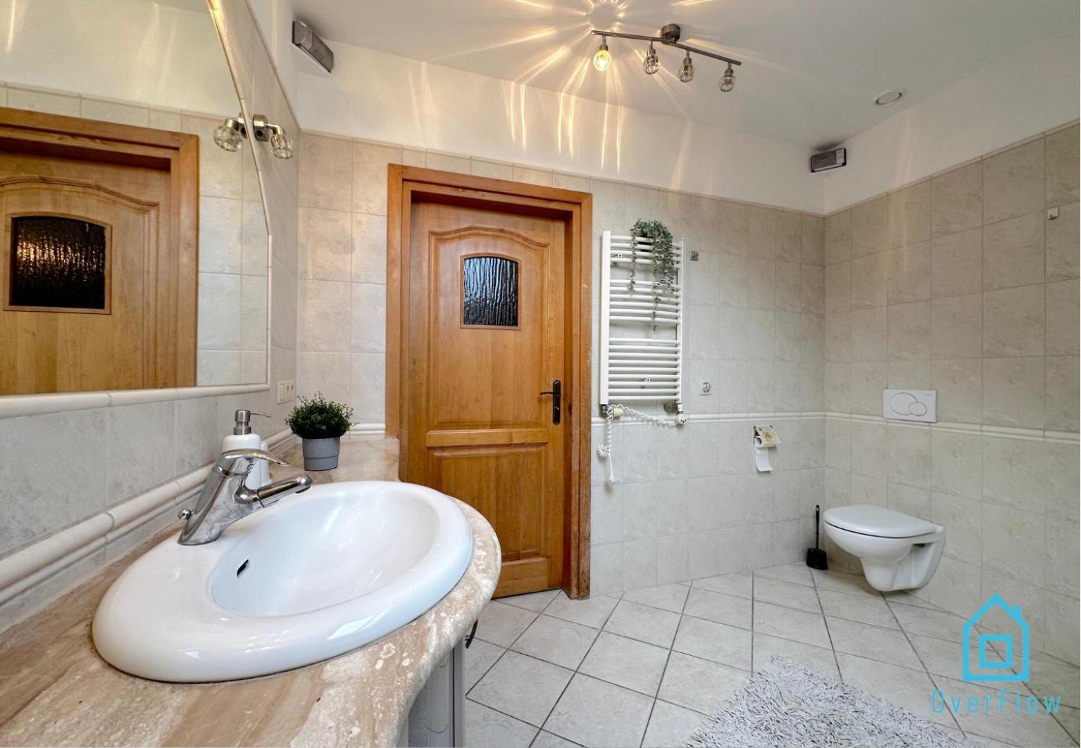 Purple Room - Charming Place, 15 Minutes To Gdansk Old Town & 5 Minutes To Seaside Eksteriør billede